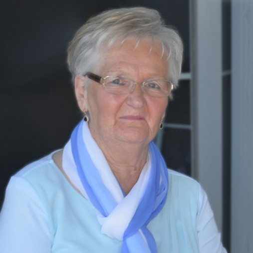 Uitvaartzorg Commeyne - Estella Vankemmel